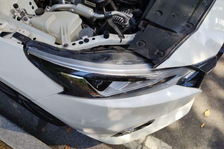 Used Nissan Teana 2021 2.0L XL Comfort Edition Right Front Headlight
