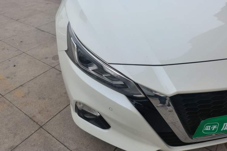 Used Nissan Teana 2021 2.0L XL Upper AD1 Smart Drive & Navigation Edition Right Front Headlight
