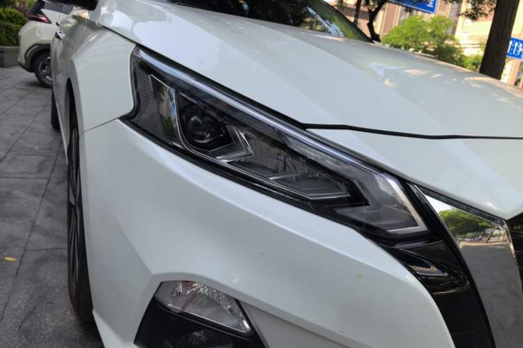 Used Nissan Teana 2021 2.0L XL Comfort Edition Right Front Headlight