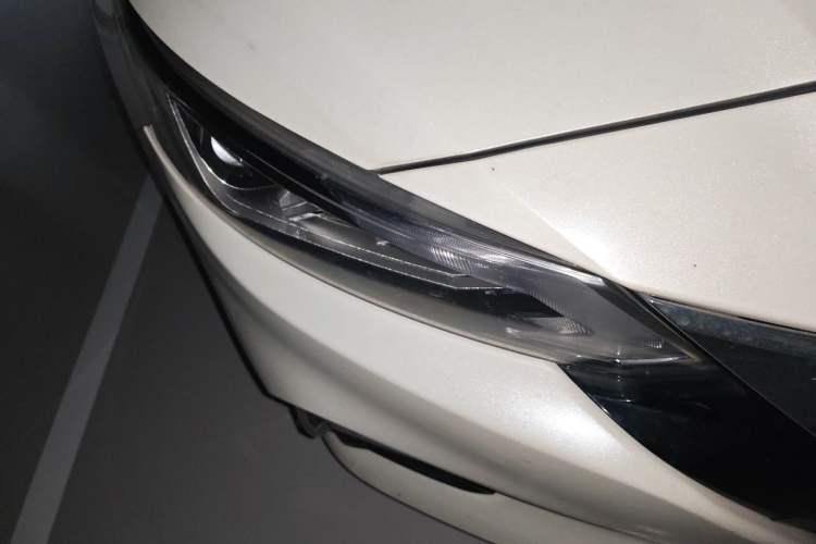 Used Nissan Teana 2021 2.0L XL Comfort Edition Right Front Headlight
