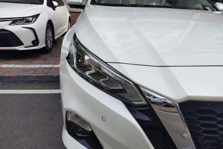 Used Nissan Teana 2021 2.0L XL Upper AD1 Smart Drive & Navigation Edition Right Front Headlight