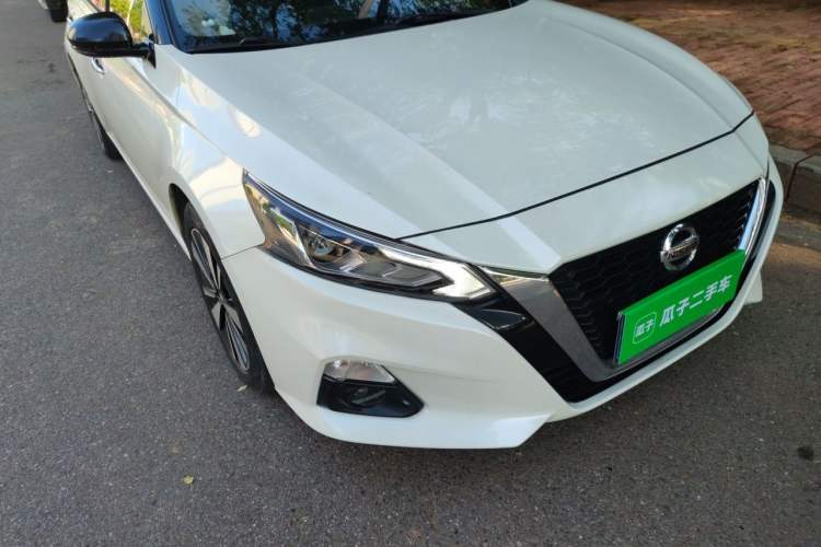 Used Nissan Teana 2021 2.0L XL Comfort Edition Right Front Headlight