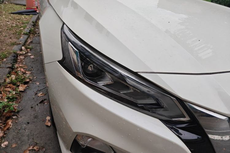 Used Nissan Teana 2021 2.0L XL Comfort Edition Right Front Headlight