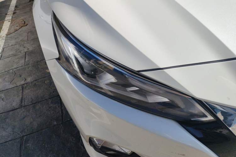 Used Nissan Teana 2021 2.0L XL Comfort Edition Right Front Headlight