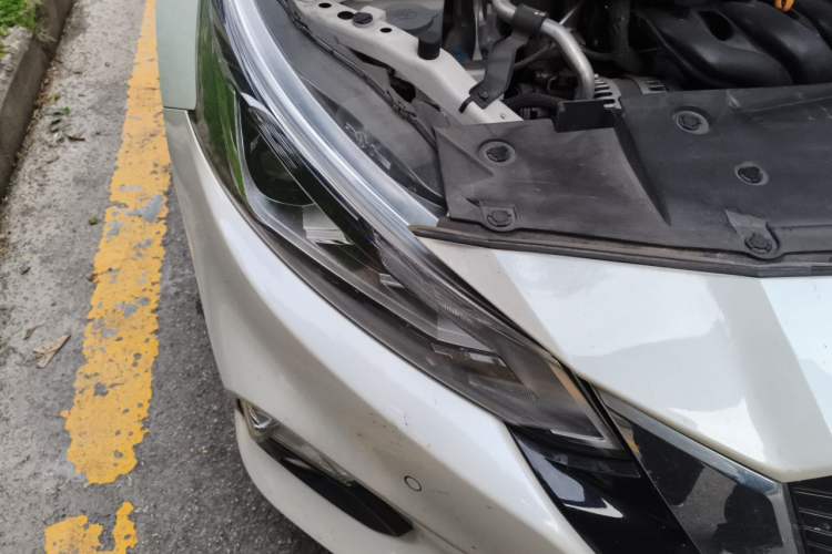 Used Nissan Teana 2021 2.0L XL Upper AD1 Smart Drive & Navigation Edition Right Front Headlight