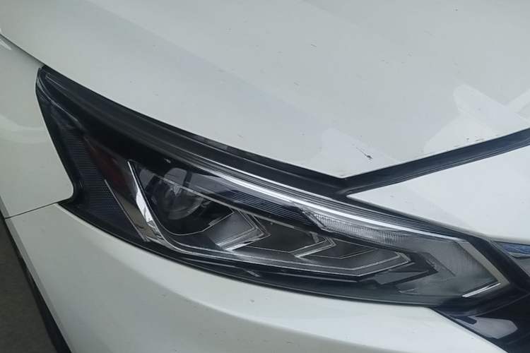 Used Nissan Teana 2021 2.0L XL Upper AD1 Smart Drive & Navigation Edition Right Front Headlight