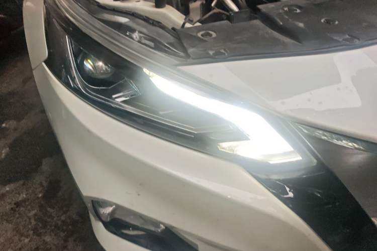 Used Nissan Teana 2021 2.0L XL Comfort Edition Right Front Headlight