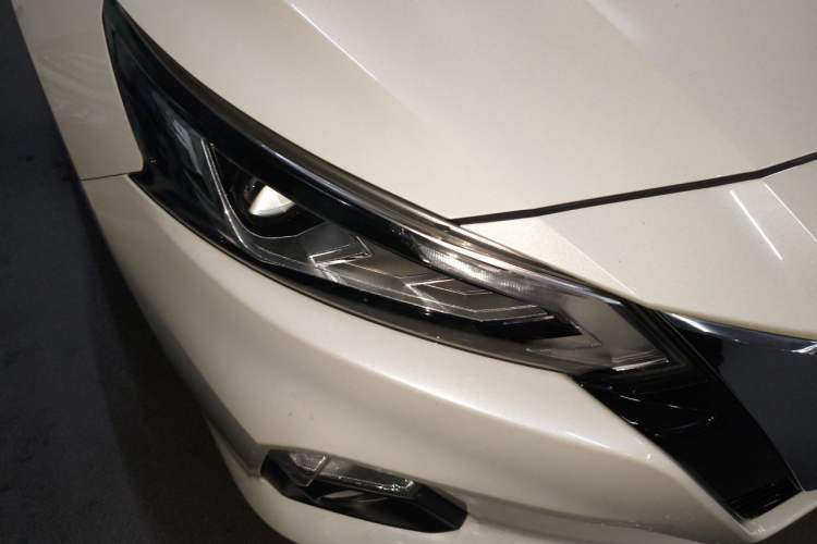 Used Nissan Teana 2021 2.0L XL Comfort Edition Right Front Headlight