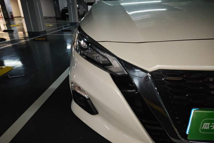 Used Nissan Teana 2021 2.0L XL Comfort Edition Right Front Headlight