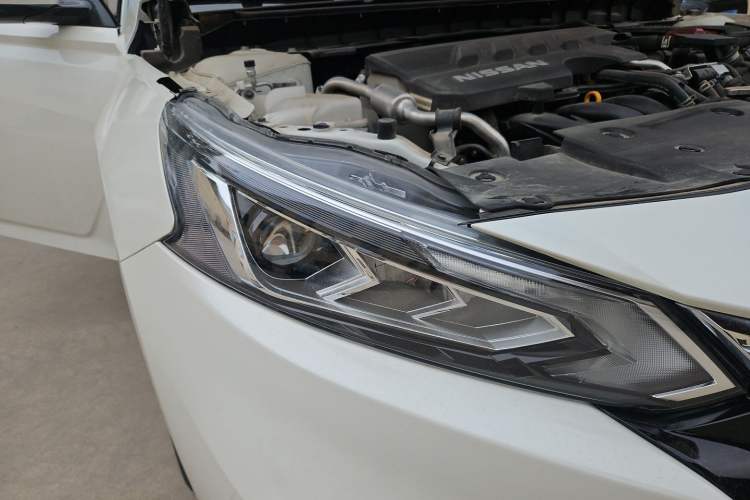 Used Nissan Teana 2021 2.0L XL Comfort Edition Right Front Headlight