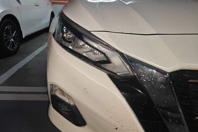 Used Nissan Teana 2021 2.0T XL Upper AD1 Smart Navigation Edition Right Front Headlight