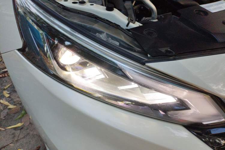 Used Nissan Teana 2021 2.0L XL Comfort Edition Right Front Headlight
