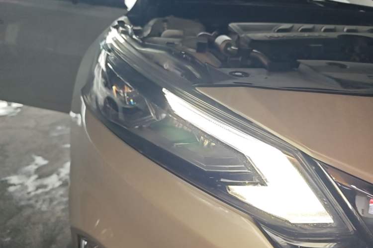 Used Nissan Teana 2021 2.0L XL Comfort Edition Right Front Headlight