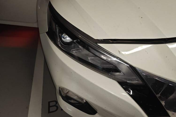 Used Nissan Teana 2021 2.0L XL Comfort Edition Right Front Headlight