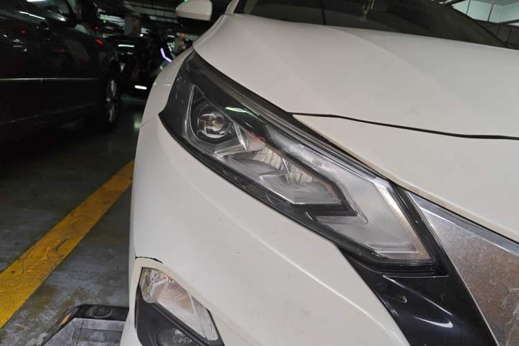 Used Nissan Teana 2021 2.0L XL Comfort Edition Right Front Headlight
