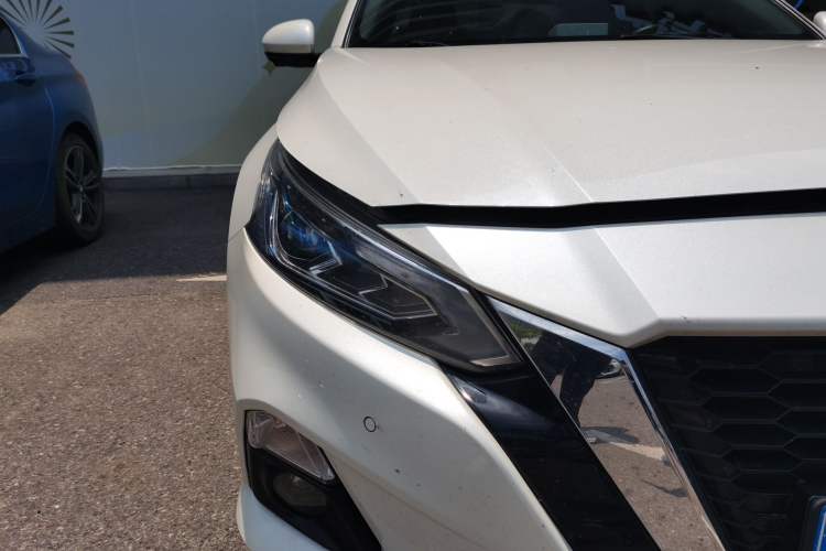 Used Nissan Teana 2021 2.0L XL Upper AD1 Smart Drive & Navigation Edition Right Front Headlight