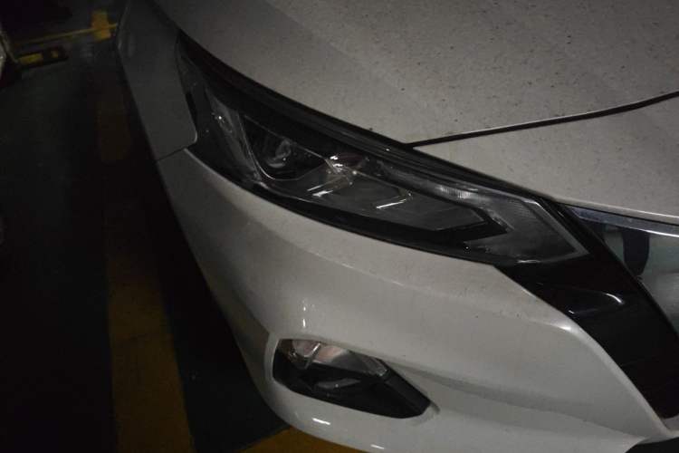 Used Nissan Teana 2021 2.0L XL Comfort Edition Right Front Headlight