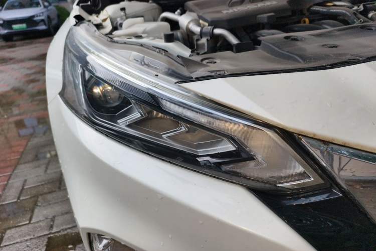 Used Nissan Teana 2021 2.0L XL Comfort Edition Right Front Headlight