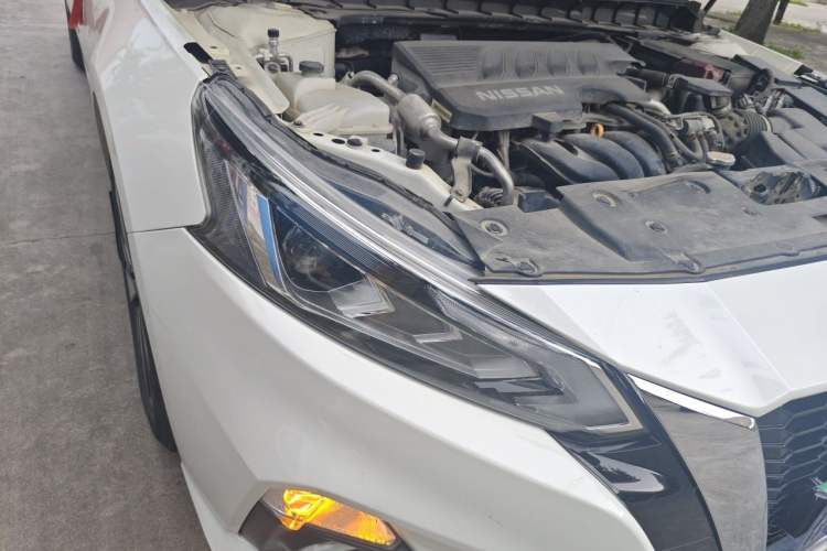 Used Nissan Teana 2021 2.0L XL Comfort Edition Right Front Headlight