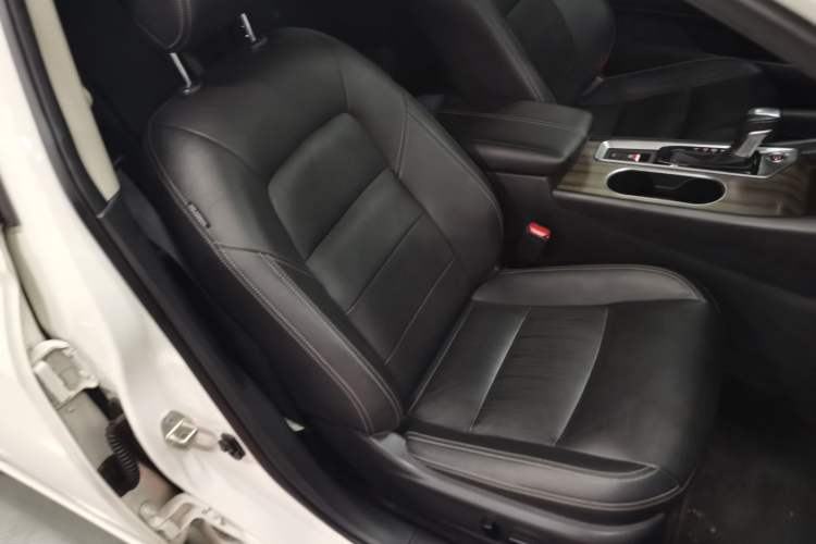 Used Nissan Teana 2021 2.0L XL Comfort Edition Right Front Seat