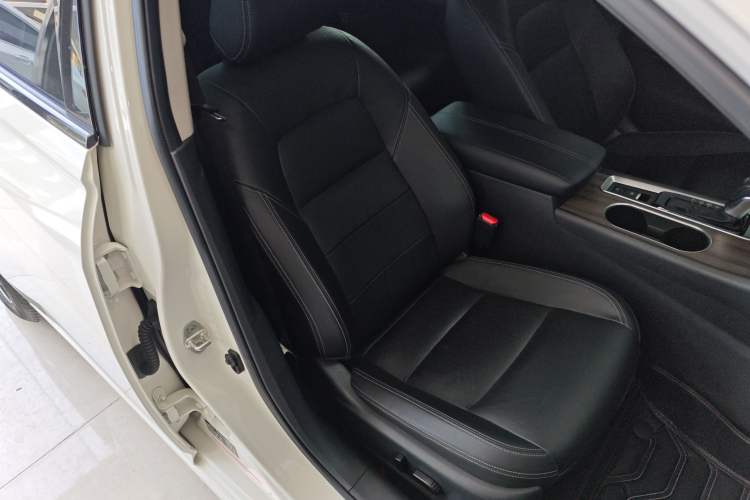 Used Nissan Teana 2021 2.0L XL Comfort Edition Right Front Seat