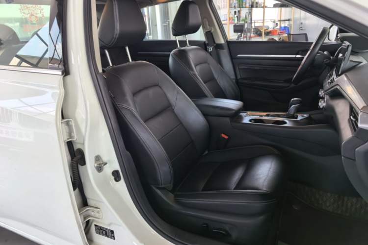 Used Nissan Teana 2021 2.0L XL Comfort Edition Right Front Seat