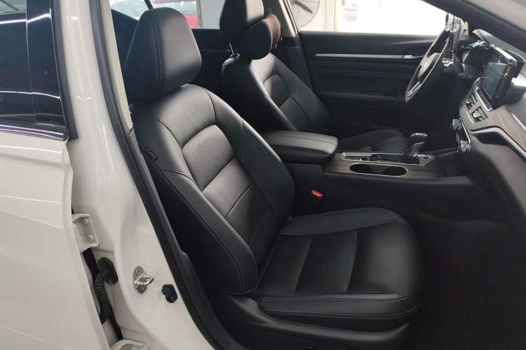 Used Nissan Teana 2021 2.0L XL Comfort Edition Right Front Seat