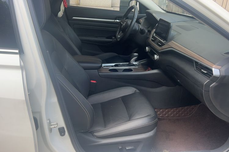 Used Nissan Teana 2021 2.0L XL Comfort Edition Right Front Seat