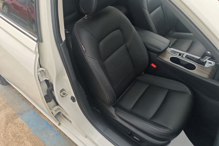 Used Nissan Teana 2021 2.0L XL Comfort Edition Right Front Seat