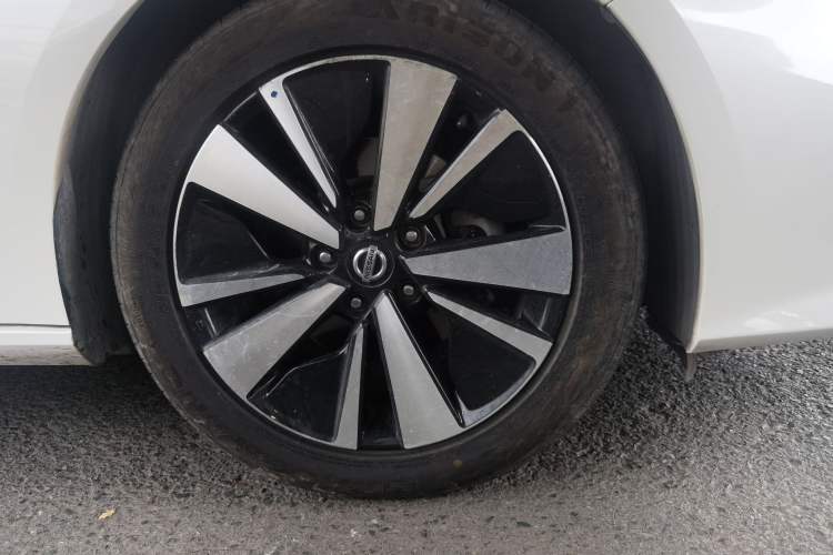 Used Nissan Teana 2021 2.0L XL Comfort Edition Right Front Wheel Hub