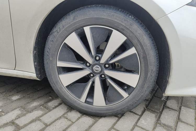 Used Nissan Teana 2021 2.0L XL Comfort Edition Right Front Wheel Hub