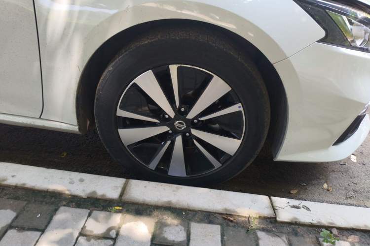 Used Nissan Teana 2021 2.0L XL Comfort Edition Right Front Wheel Hub
