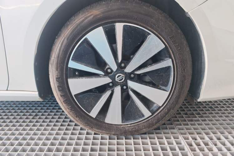 Used Nissan Teana 2021 2.0L XL Comfort Edition Right Front Wheel Hub