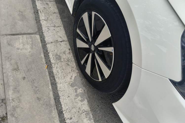 Used Nissan Teana 2021 2.0L XL Comfort Edition Right Front Wheel Hub