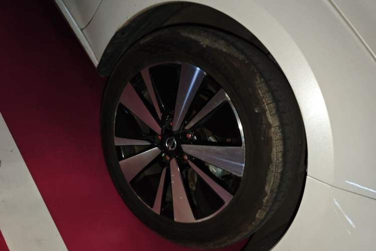 Used Nissan Teana 2021 2.0L XL Comfort Edition Right Front Wheel Hub