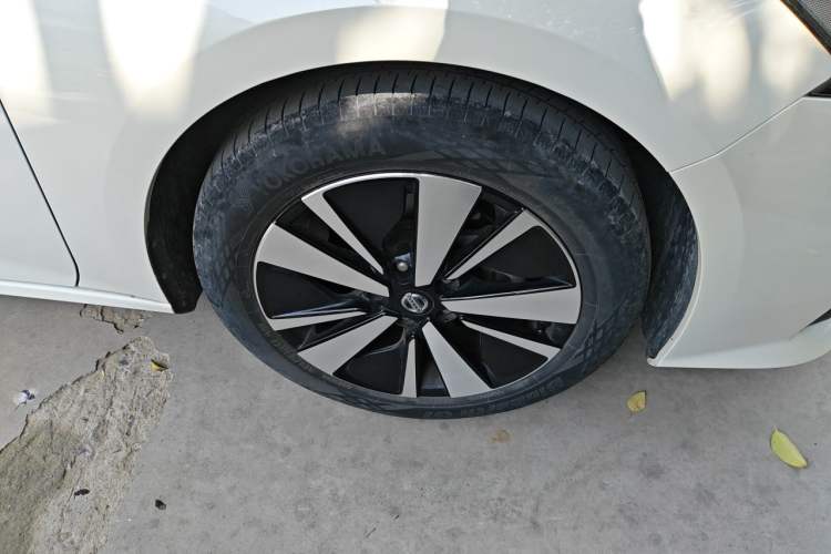 Used Nissan Teana 2021 2.0L XL Comfort Edition Right Front Wheel Hub
