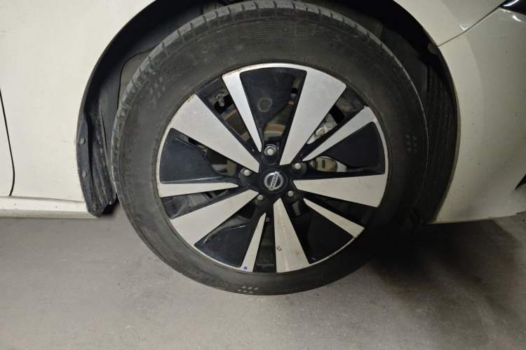 Used Nissan Teana 2021 2.0L XL Comfort Edition Right Front Wheel Hub
