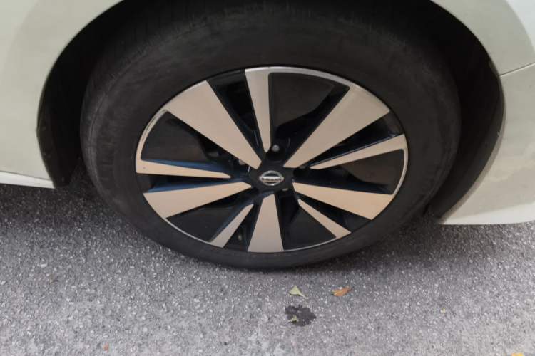 Used Nissan Teana 2021 2.0L XL Upper AD1 Smart Drive & Navigation Edition Right Front Wheel Hub