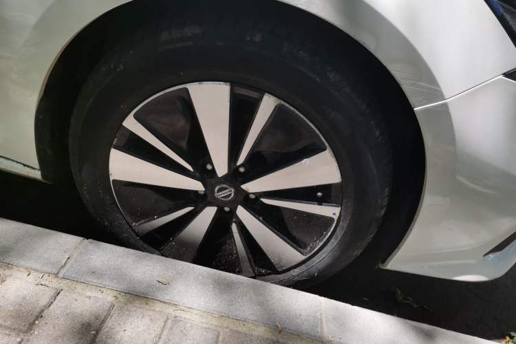 Used Nissan Teana 2021 2.0L XL Comfort Edition Right Front Wheel Hub