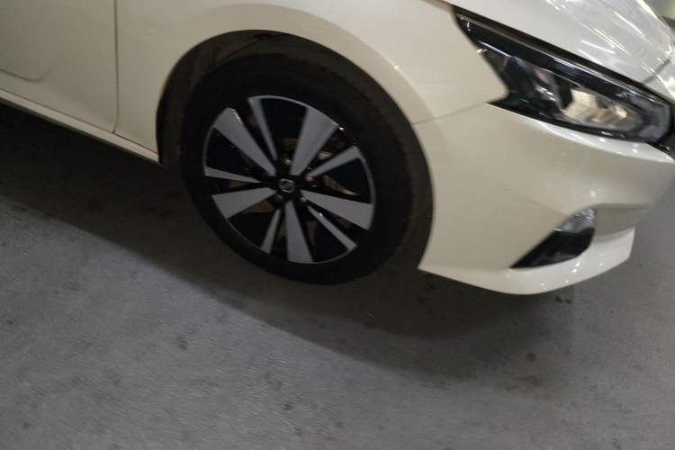Used Nissan Teana 2021 2.0L XL Comfort Edition Right Front Wheel Hub