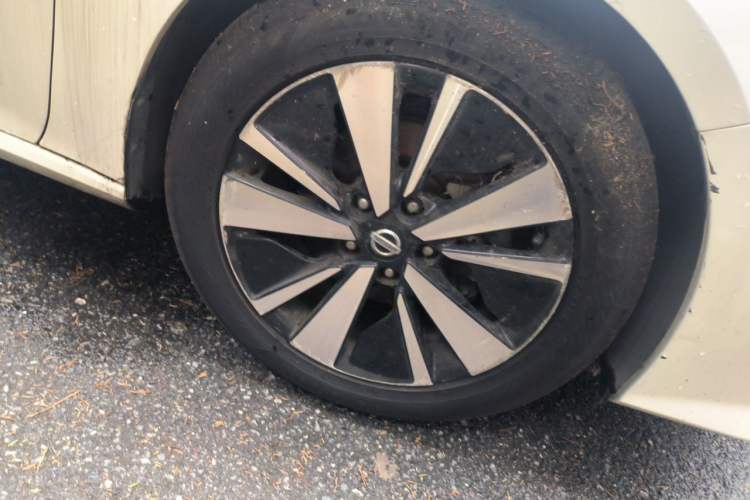 Used Nissan Teana 2021 2.0L XL Upper AD1 Smart Drive & Navigation Edition Right Front Wheel Hub