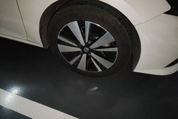 Used Nissan Teana 2021 2.0L XL Comfort Edition Right Front Wheel Hub