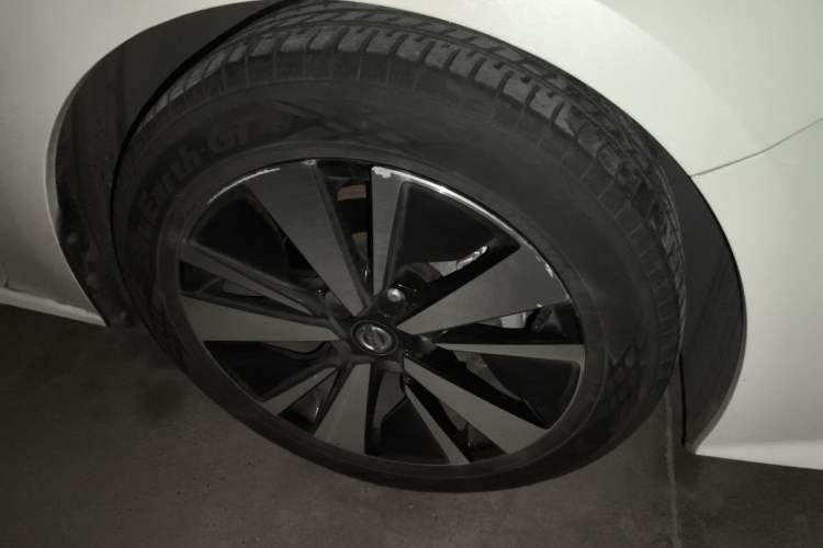 Used Nissan Teana 2021 2.0L XL Comfort Edition Right Front Wheel Hub