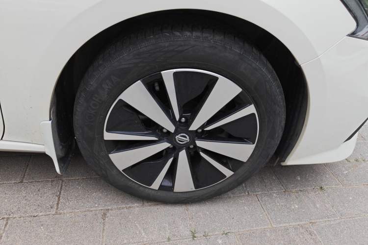 Used Nissan Teana 2021 2.0L XL Upper AD1 Smart Drive & Navigation Edition Right Front Wheel Hub