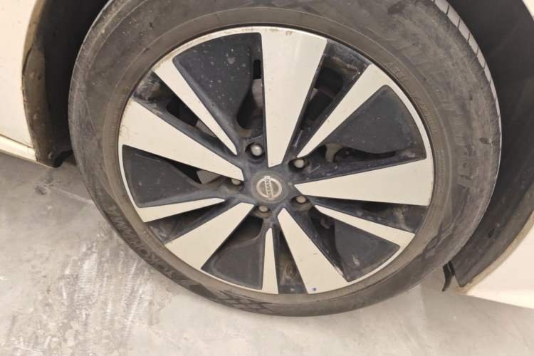 Used Nissan Teana 2021 2.0L XL Comfort Edition Right Front Wheel Hub