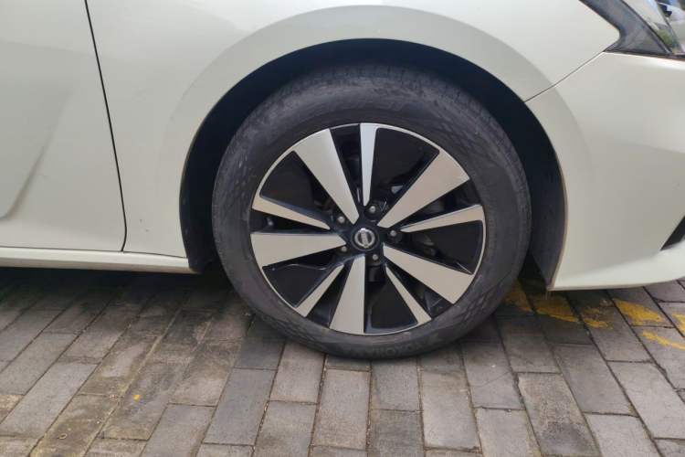 Used Nissan Teana 2021 2.0L XL Comfort Edition Right Front Wheel Hub