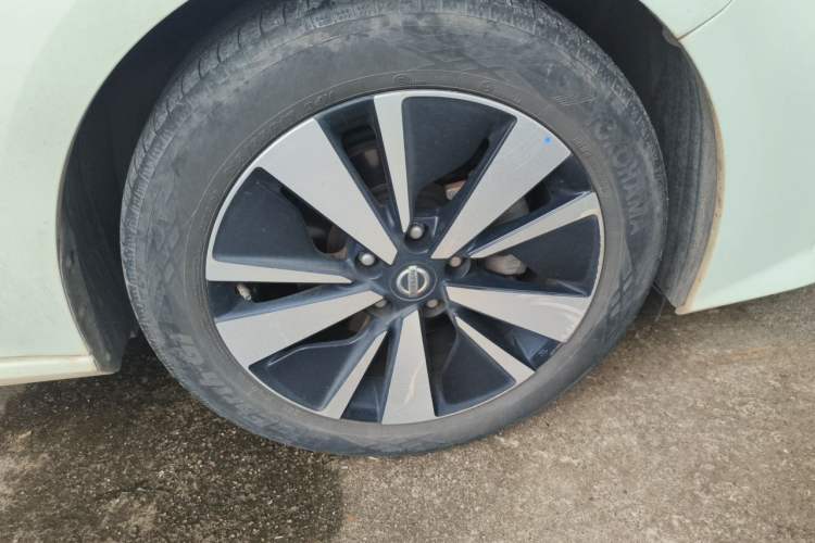 Used Nissan Teana 2021 2.0L XL Comfort Edition Right Front Wheel Hub