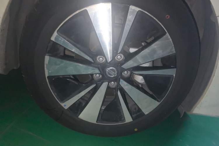 Used Nissan Teana 2021 2.0L XL Upper AD1 Smart Drive & Navigation Edition Right Front Wheel Hub