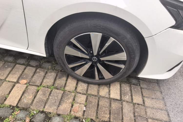 Used Nissan Teana 2021 2.0L XL Comfort Edition Right Front Wheel Hub