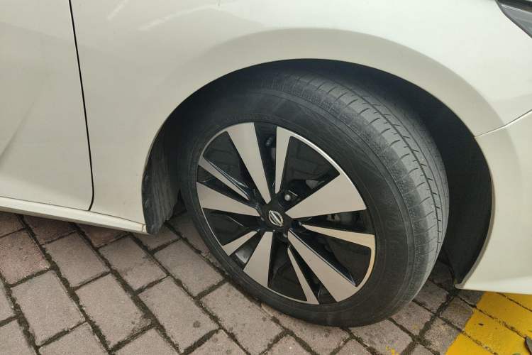 Used Nissan Teana 2021 2.0L XL Comfort Edition Right Front Wheel Hub
